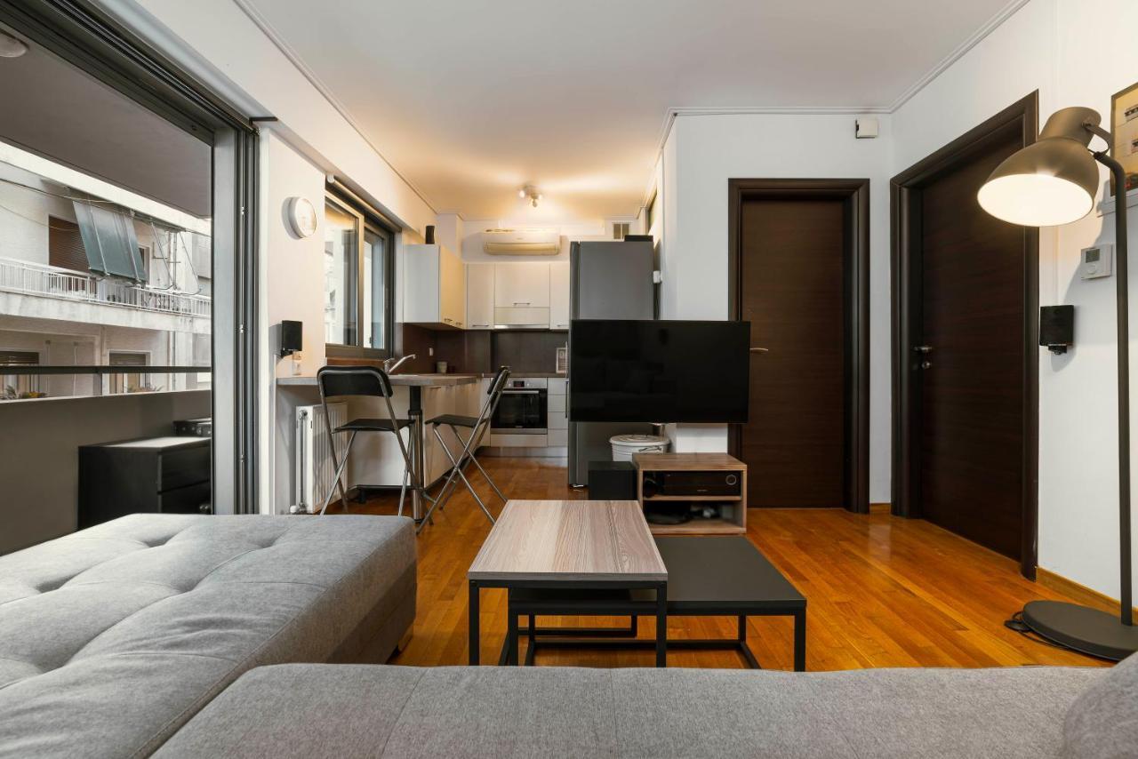 Lykabettus Gem With Yard And Parking Apartman Athén Kültér fotó