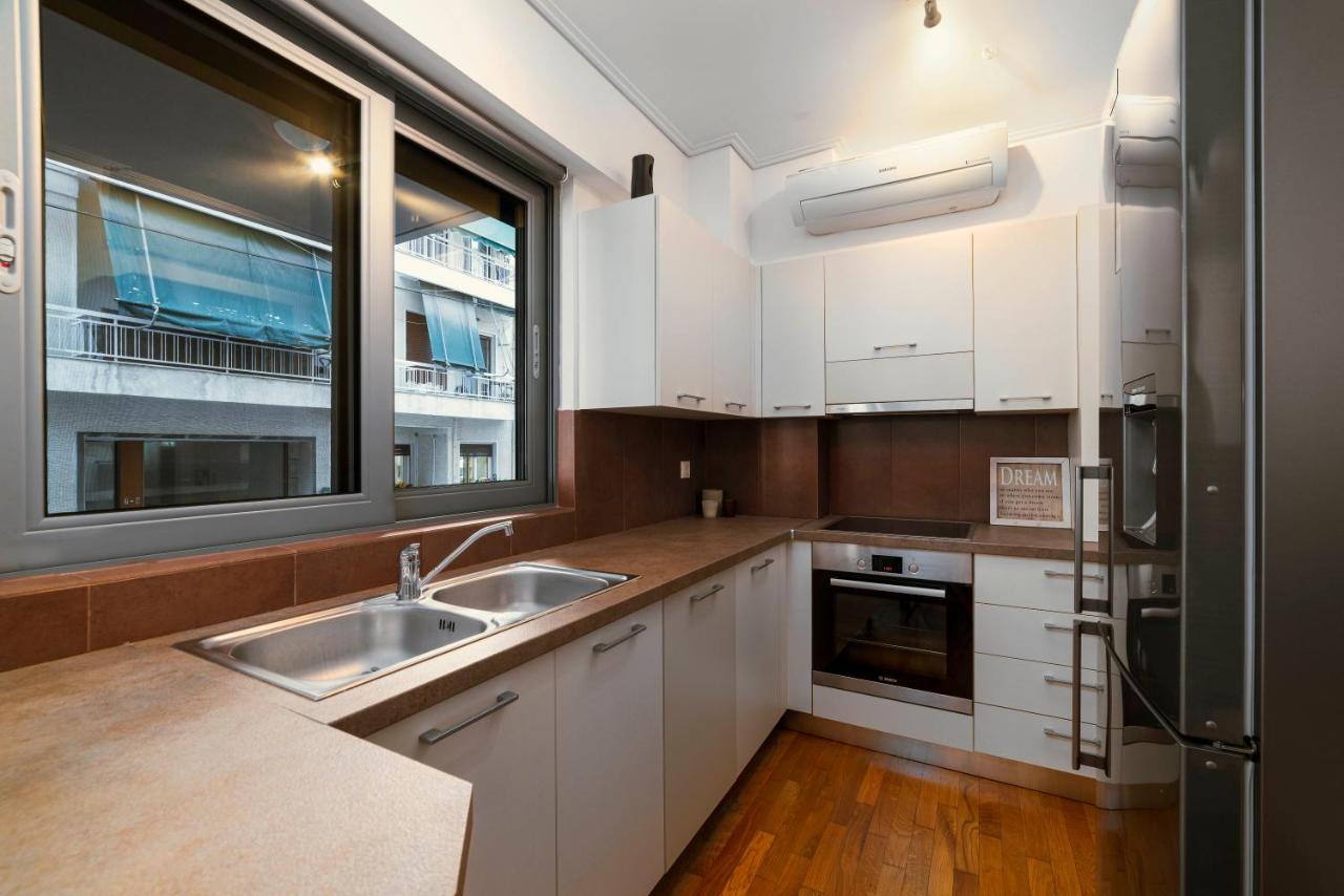 Lykabettus Gem With Yard And Parking Apartman Athén Kültér fotó