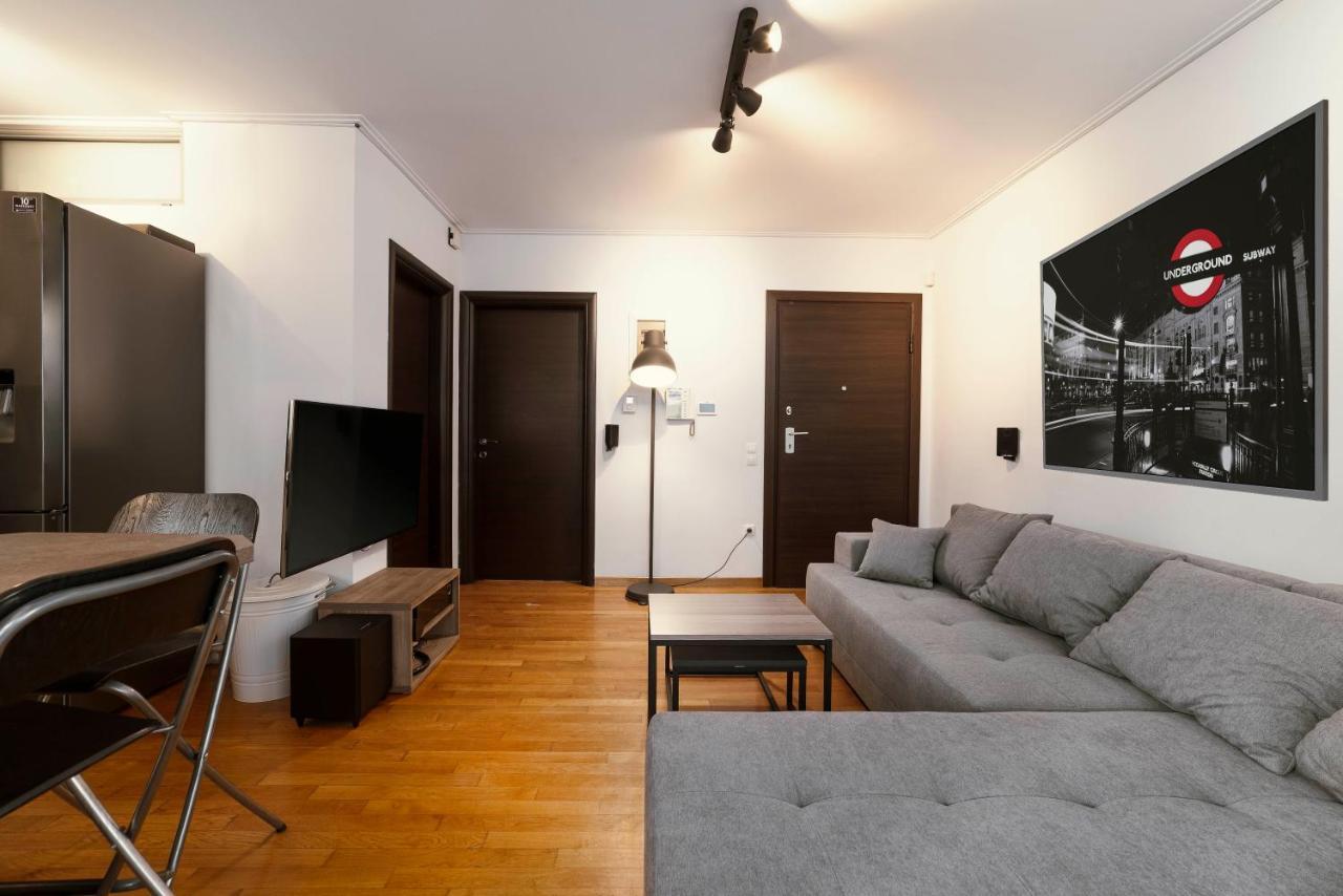 Lykabettus Gem With Yard And Parking Apartman Athén Kültér fotó