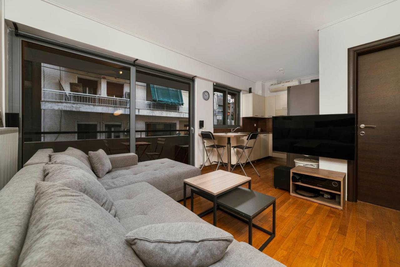 Lykabettus Gem With Yard And Parking Apartman Athén Kültér fotó