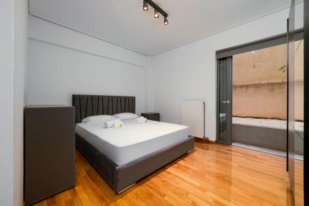 Lykabettus Gem With Yard And Parking Apartman Athén Kültér fotó